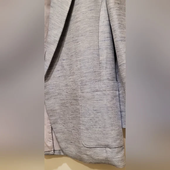 Blazer - Picture 3 of 4